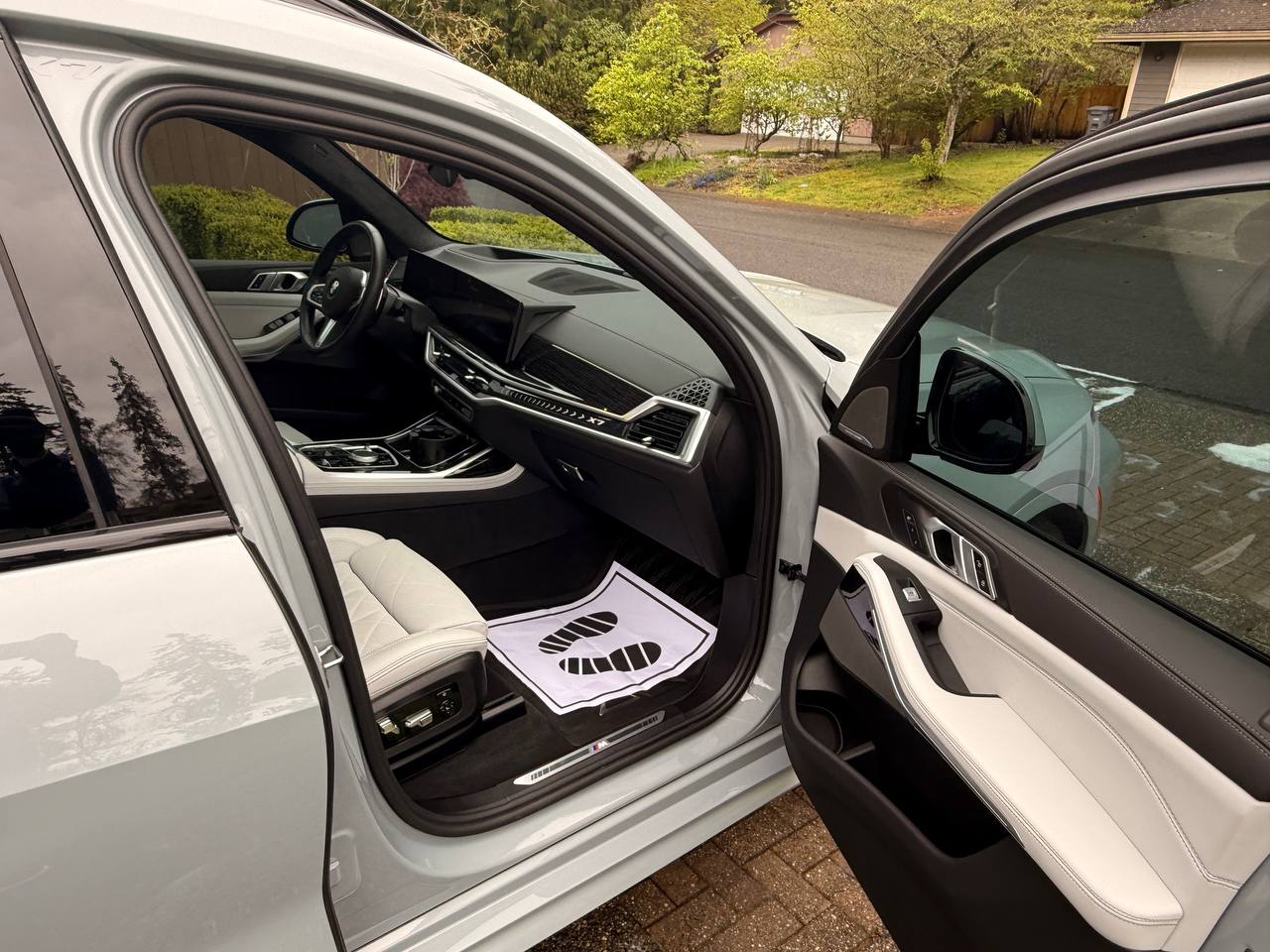BMW X7 seats and panels detailing — ATW Detailing, WA